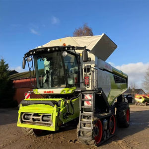 CLAAS Lexion 8800 TT 4WD - Product Image 1