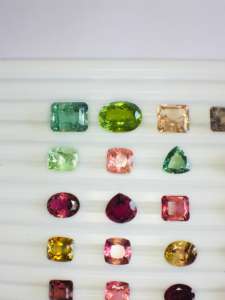 Lot de 50 pierres précieuses en tourmaline naturelle de qualité AAA, 187 carats, formes variées, taillées, pour tous les bijoux, certificat IGI - Product Image 2