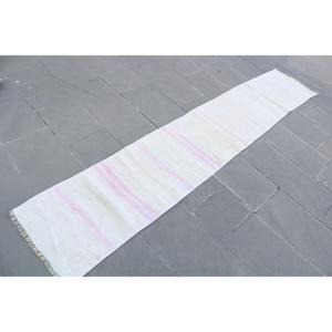 พรมวินเทจขนาด 1.6x8.9 ฟุต สีขาวชมพู ลายพรางตุรกี ทำจากขนสัตว์ - Product Image 1