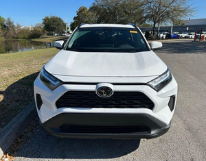 TOYOTA RAV4 XL 2024 DE PRIMERA MANO, AUTO USADO, SUV - Product Image 1