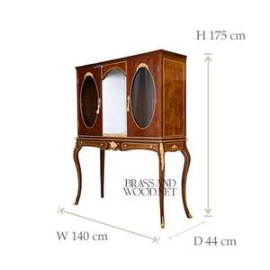 Vitrine classique de luxe en bois avec ornements en laiton - Product Image 2