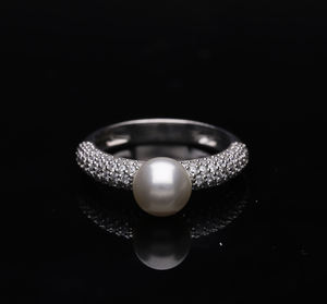 Anillo chapado en rodio de oro de 14 quilates para mujer con diamantes naturales en pavé, centro de mesa de perlas clásico para compromiso de boda - Product Image 3