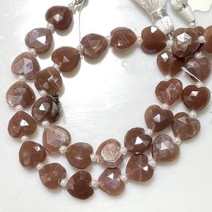 Vente en gros de 10mm de chocolat brun naturel pierre de lune à facettes en forme de coeur perles de briolette perceuse verticale perles de pierre - Product Image 4