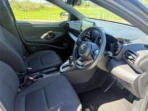 Compre Ahora Autos Usados: <span class=keywords><strong>Toyota</strong></span> <span class=keywords><strong>Yaris</strong></span> 1.5 Híbrido Z <span class=keywords><strong>2022</strong></span>, 5 Puertas, Hatchback, CVT, 4x4, Sedán, Listo para Enviar - Product Image 4