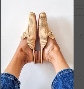 รองเท้า Raffia Slides, รองเท้าโมรอคโคแฮนด์เมด, รองเท้าสตรีปาล์มชนิดหนึ่ง, รองเท้าส้นแบน - Product Image 1