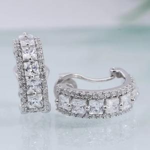 Boucles d'oreilles en argent sterling 925 avec diamant moissanite taille princesse, boucles d'oreilles fantaisie, cadeau pour elle - Product Image 2