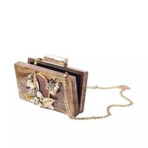 Premium Designer Perlé Résine Imitation Perle Plaqué Or Vintage Papillon Solide Charme Collier Ensemble Complet Mariage Des Femmes - Product Image 4