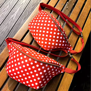 Riñonera impermeable de nailon con logotipo personalizado, riñonera Unisex con cremallera y lunares, OEM fabricado en Vietnam - Product Image 2