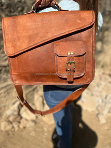 Sacoche pour ordinateur portable unisexe 11*15 pouces faite à la main en cuir de chèvre véritable avec motif de bonbons et décoration à boucle - Product Image 4