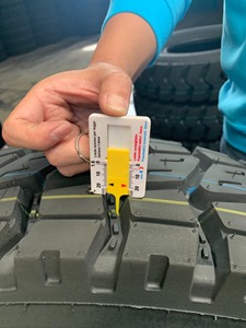 Pneu optimisé pour la direction 285/75R24.5 offrant une précision de maniabilité améliorée et une adhérence routière constante pour les flottes longue distance et régionales - Product Image 5