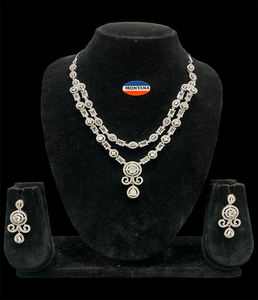 Ensemble de bijoux pour femmes avec des pierres AD de qualité supérieure et une finition rhodiée idéale pour les fêtes. - Product Image 4