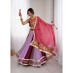 Featuring Our <b>Own</b> Real <b>Modeling</b> A Boutique Statement Piece - Product Image 1