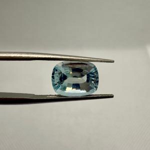 Saphir de Ceylan en vrac d'aigue-marine bleu clair naturel de qualité fine pour la fabrication de boucles d'oreilles Importation de pierres précieuses Moissanite en vrac - Product Image 5
