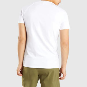 เสื้อยืดผู้ชายแบบแห้งเร็วทรงหลวมไซส์ใหญ่พิเศษพิมพ์ลายโลโก้แขนสั้นแบบถัก - Product Image 5