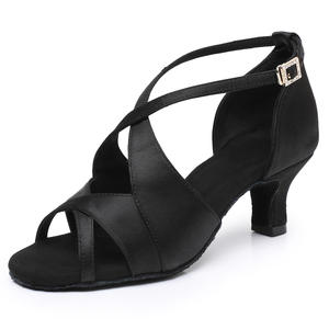 Chaussures de danse latine confortables à talons hauts de 5,5 cm, à boucle, sexy, en daim, pour femmes, pour compétition de salsa - Product Image 2