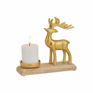 Bougeoir de table en métal doré et bois pour arbre de Noël Cerf de Noël Dernier créateur - Product Image 6