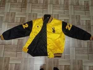 แจ็คเก็ตผู้ชายแบบขายส่ง สไตล์วิทยาลัย ทรงเข้ารูป ผ้าซาติน ดีไซน์ทันสมัยแบบสองด้าน คอตั้ง สไตล์เลตเตอร์แมน หนาสำหรับฤดูหนาว - Product Image 3