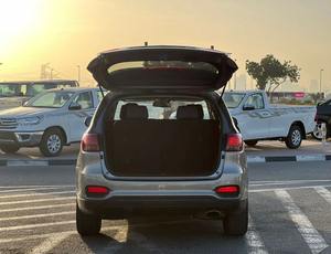 Nouveautés pour le marché mondial : Kia Sorento 2019, option intermédiaire, 3.3L V6, caméra arrière, transmission intégrale 4x4 - Product Image 2