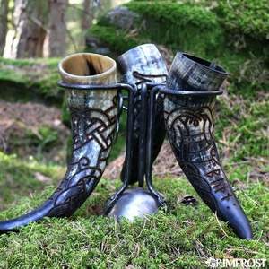 Mug en corne viking avec support, corne naturelle faite à la main pour la bière, le miel, le vin - Product Image 5