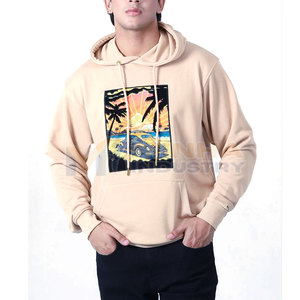 Sudadera con Capucha de Diseñador para Hombre con Estampado Completo para un Estilo Urbano Contemporáneo, Sudadera con Capucha Moderna para Hombre, Mezcla de Algodón Estampada - Product Image 1