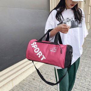 Bolsa de Deporte de Nailon Colorida con Logotipo Personalizado, Bolsa de Viaje Impermeable con Compartimento para Zapatos, Bolsa de Gimnasio para Deportes al Aire Libre - Product Image 4