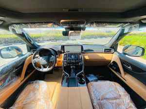 TOP VENTES Véhicule d'occasion Lexus LX600 SUV de luxe - Product Image 6