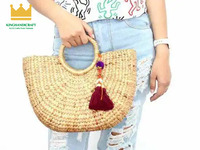 Nouveau sac de plage en paille à poignée ronde sac de paille marocain fait à la main Vietnam sac fourre-tout en paille Kinghandicraft Vietnam