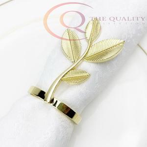 Anneaux de serviette de table haut de gamme, conçus pour la décoration de table, avec une finition durable et élégante - Product Image 1