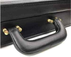 กระเป๋าหนังแท้จากปากีสถาน - Product Image 1