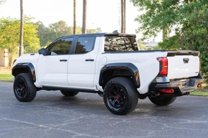 Toyota Tacoma TRD Pro 2025, Doble Cabina, 4x4 - Product Image 2