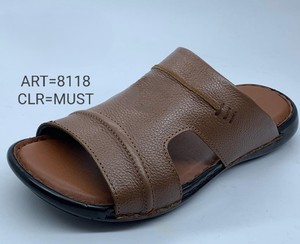 Sandales d'été décontractées pour hommes Sandales stylées en cuir véritable de haute qualité Semelle en caoutchouc Chaussures à enfiler confortables pour hommes Vente en gros - Product Image 6