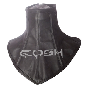 Corsé de cuero negro estilo gótico - Product Image 1