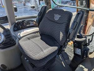 รถตักล้อยางดีเซล 580SN ปี 2019 พร้อมเครื่องยนต์ FPT ชิ้นส่วนไฮดรอลิก Eaton ระบบ PLC เกียร์ ปั๊ม มอเตอร์ แบริ่ง ประสิทธิภาพสูง - Product Image 3