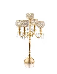 Bougeoirs en métal cristal personnalisés décoratifs pour la maison pot de bougie fait à la main bougeoir creux en métal - Product Image 1