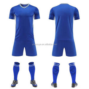 Fabrika Toptan Futbol Formaları Tam Set Futbol Kiti Özel Erkek Yetişkin 2026 Nefes Alabilen Hızlı Kuruyan Üstün Kalite Popüler Kulüp Takımı - Product Image 4
