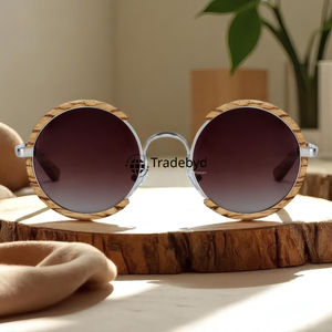 Gafas de madera sostenibles Gafas de sol unisex polarizadas con estilo Gafas de moda de Tradebyd - Product Image 2
