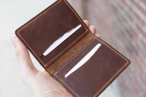 Cartera delgada de cuero genuino de Crazy Horse vintage de lujo con logotipo personalizado, tarjetero de estilo vintage y de lujo, tarjetero a medida - Product Image 2