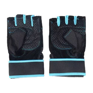 Impression de logo personnalisé demi-doigts Gants de fitness en PVC avec meilleur design Gants d'haltérophilie pour hommes Vêtements de fitness - Product Image 4