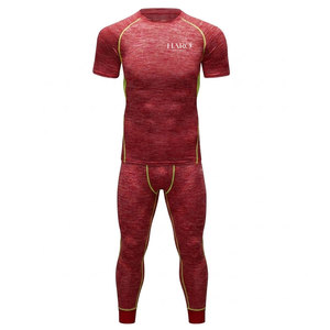Combinaison de compression sportive active pour hommes, faible MOQ, pour la course à pied, l'entraînement en salle de sport et le soutien musculaire. - Product Image 1
