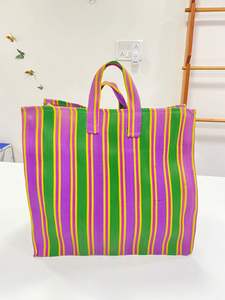 Bolso de compras a rayas tejido plástico cremallera reutilizable respetuoso con el medio ambiente hecho a mano bolsas de playa recicladas estuches para cosméticos - Product Image 4