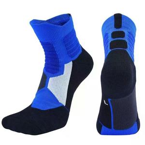 Calcetines deportivos de secado rápido de alta calidad para hombre y mujer, diseñados por OEM para invierno, equipo multicolor, logotipo personalizado impreso al mejor precio - Product Image 1