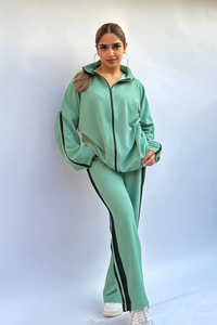 ชุดกีฬาฤดูหนาวสำหรับผู้หญิงมาใหม่ - Product Image 2