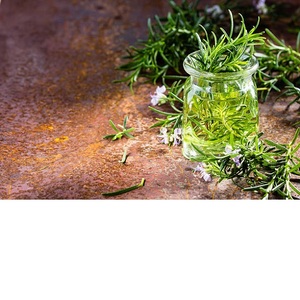 Aceite esencial de Romero puro Natural 100%, venta al por mayor, Exportación a granel, OEM, Etiqueta Privada, extracto de hierbas, tambor de botella de cultivo salvaje - Product Image 3