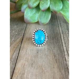 Anillo de Plata de Ley 925 con Turquesa Kingman, Talla 6, Estilo Navajo Hecho a Mano, Anillo con Bisel de Plata de Estilo Vintage con Diseño de Bola - Product Image 1