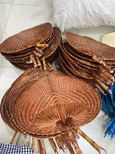 Abanico de bambú hecho a mano respetuoso con el medio ambiente: estilo sostenible para refrescarse en verano con artesanía artesanal y diseño ligero - Product Image 2