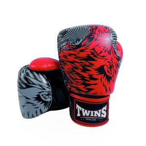 นวมชกมวยแบบพรีเมียม รุ่น Twins หนังแท้ สำหรับฝึกซ้อมและแข่งขัน ทนทาน ซับแรงกระแทกได้ดี สวมใส่สบาย - Product Image 1