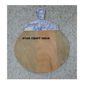 Planche à découper ronde de style nature moderne Planche à découper écologique en bois de noyer et en résine fabriquée au Vietnam - Product Image 2