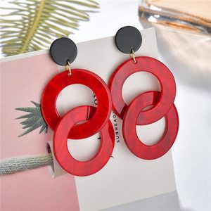 Pendientes de moda de resina de color personalizados de lujo hechos a mano brillantes altamente pulidos de alta calidad para mujeres de la India. - Product Image 1