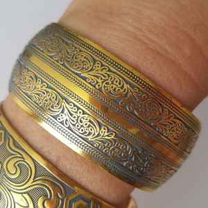 Brazalete de latón de moda con diseño exclusivo con acabado pulido Diseños de brazalete de moda y estilo Pulsera elegante - Product Image 4