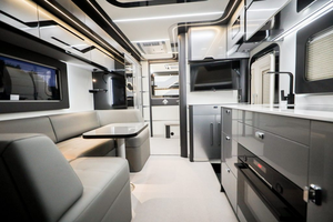 Autocaravana de Lujo Usada 2026, 4 Plazas, con Baño Interior y Sistema Solar, para Viajes Familiares por Carretera - Product Image 2